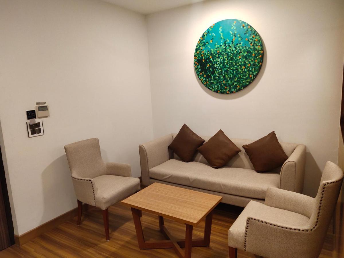 Delhieez - A Boutique Hotel New Delhi Exteriör bild