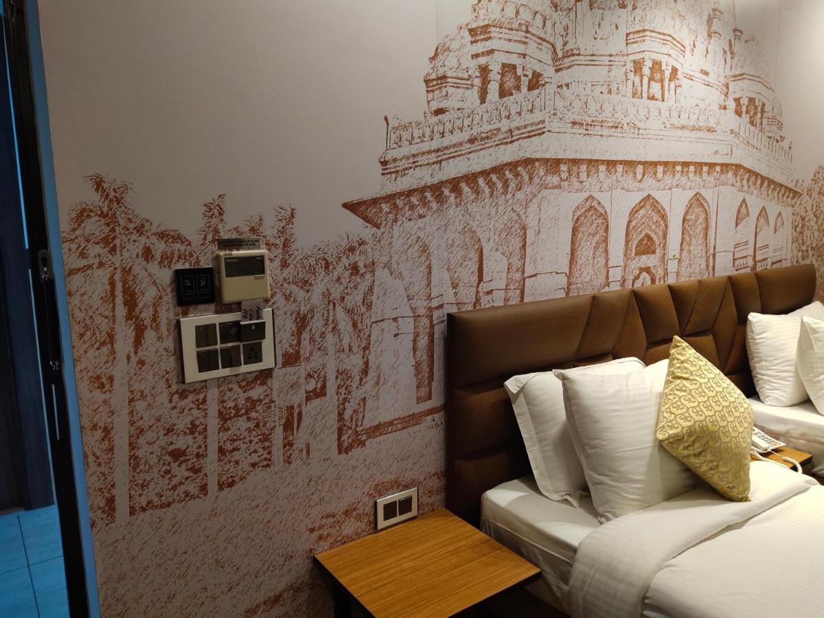 Delhieez - A Boutique Hotel New Delhi Exteriör bild