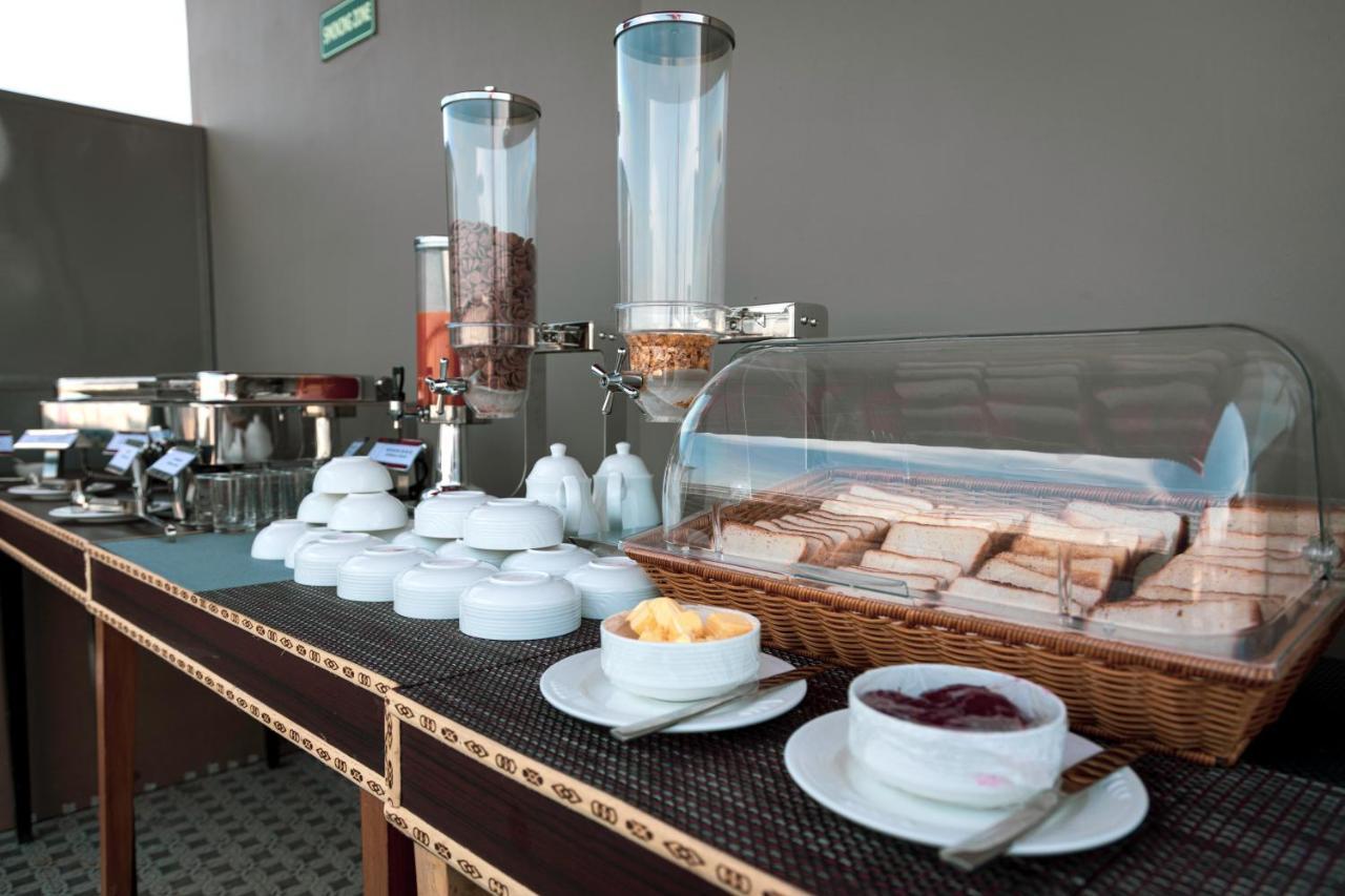 Delhieez - A Boutique Hotel New Delhi Exteriör bild